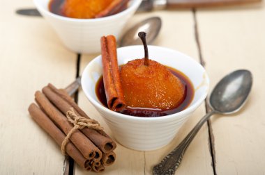 Haşlanmış armut lezzetli ev yapımı tarifi 