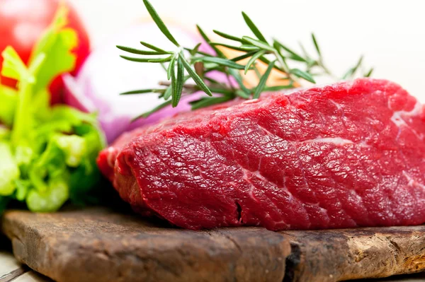 Fresh raw beef cut ready to cook — Stock Photo, Image