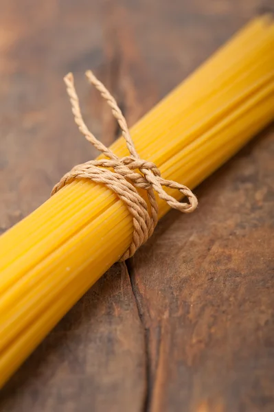 Espaguetis de pasta italiana —  Fotos de Stock