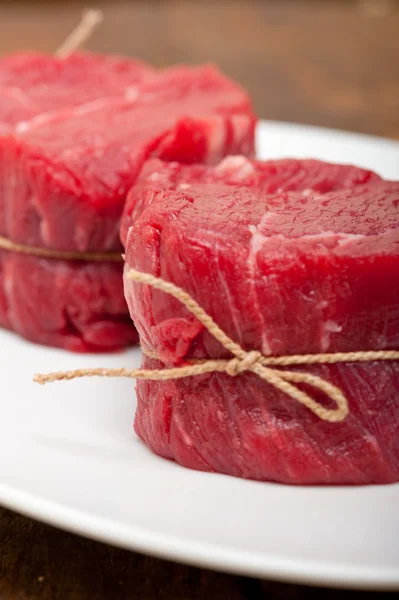 Surowej wołowiny filet mignon — Zdjęcie stockowe