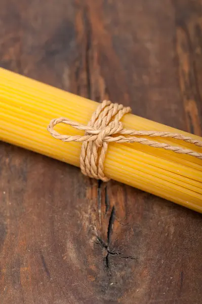 Espaguetis de pasta italiana —  Fotos de Stock