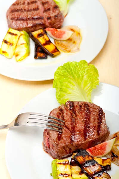 Grilled beef filet mignon — Stock Photo, Image