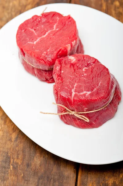 Rohes Rinderfilet Mignon — Stockfoto