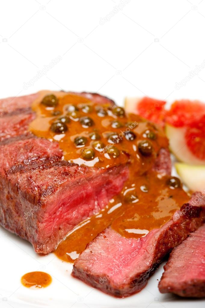 green peppercorn beef filet mignon