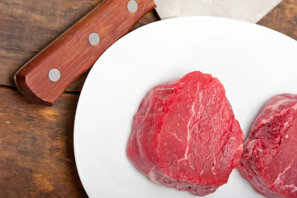 Rohes Rinderfilet Mignon — Stockfoto