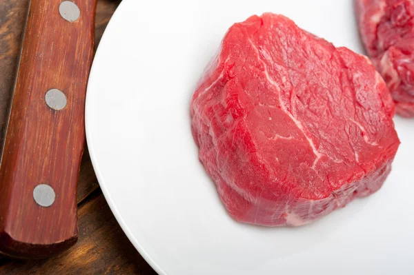 Raw beef filet mignon — Stock Photo, Image