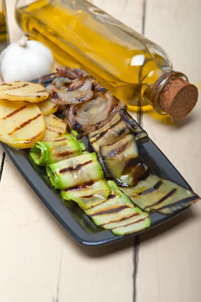 Grilled assorted vegetables — Stock Photo, Image