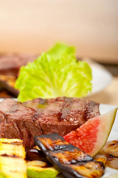 Grilled beef filet mignon — Stock Photo, Image