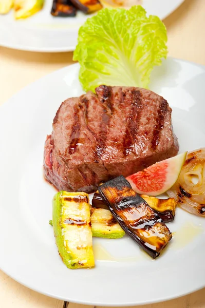 Gegrilde rundvlees filet mignon — Stockfoto