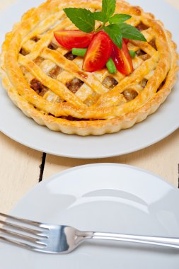 ev yapımı sığır eti pasta