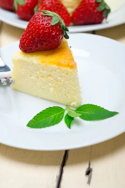 Bolo de queijo do coração — Fotografia de Stock