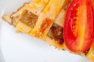 ev yapımı sığır eti pasta