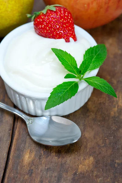 Frukt och yoghurt — Stockfoto