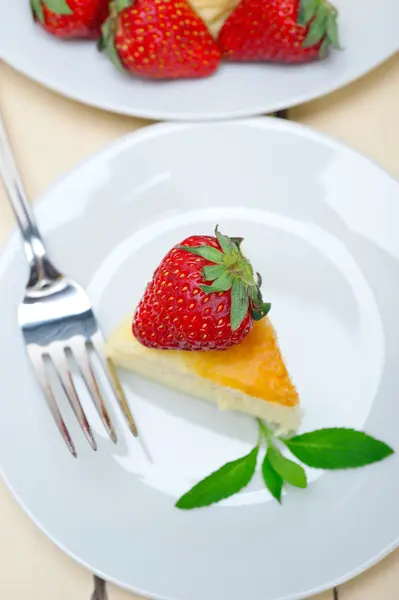 Bolo de queijo do coração — Fotografia de Stock