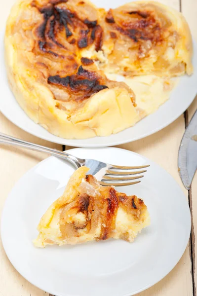 Frischer Birnenkuchen — Stockfoto