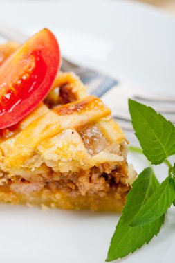 ev yapımı sığır eti pasta