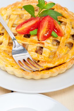 ev yapımı sığır eti pasta
