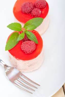 taze ahududu cake Mus tatlı