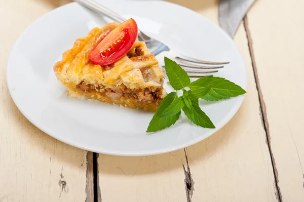 Home made beef pie — Stock Photo, Image