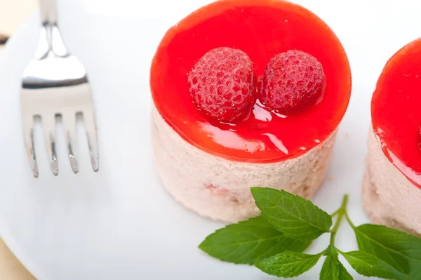 Fresh raspberry cake mousse dessert — Stock Photo, Image