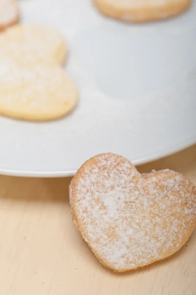 Galletas de San Valentín en forma de corazón shortbread — Foto de Stock