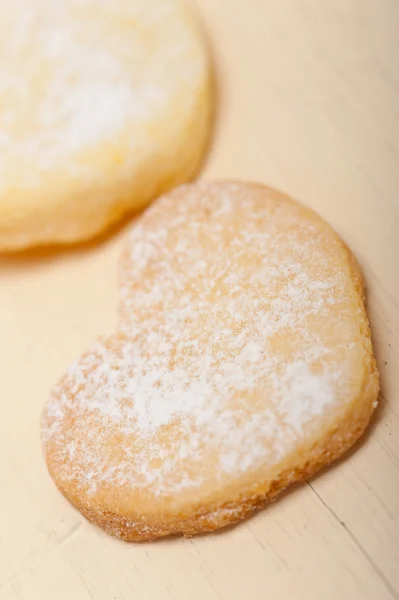 Galletas de San Valentín en forma de corazón shortbread —  Fotos de Stock