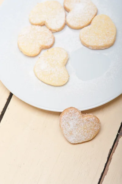 Galletas de San Valentín en forma de corazón shortbread —  Fotos de Stock