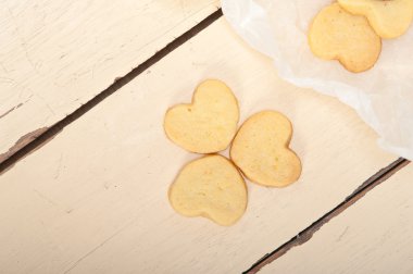 kalp kurabiye Sevgililer kurabiye şeklinde.