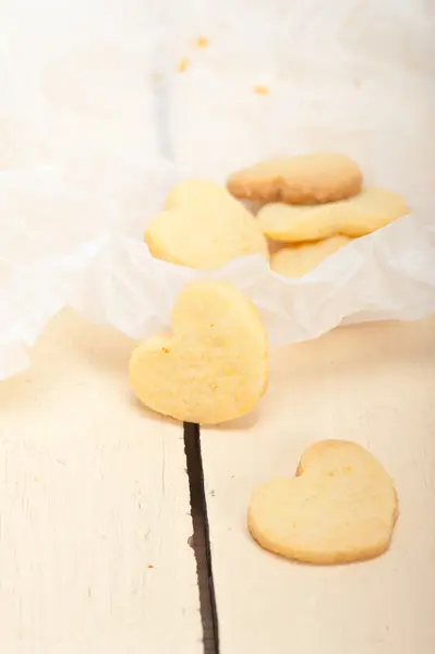 Galletas de San Valentín en forma de corazón shortbread —  Fotos de Stock