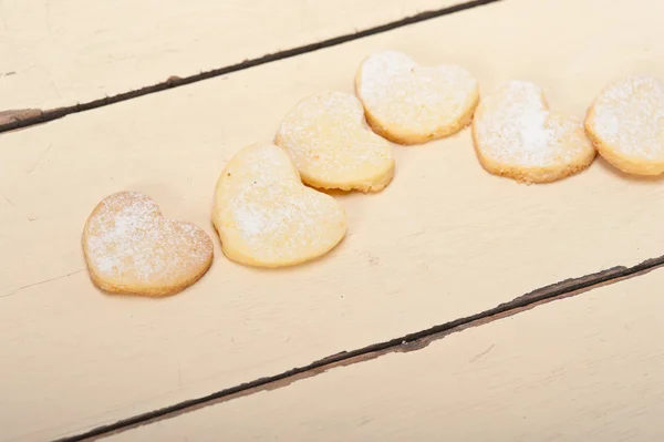 Galletas de San Valentín en forma de corazón shortbread —  Fotos de Stock