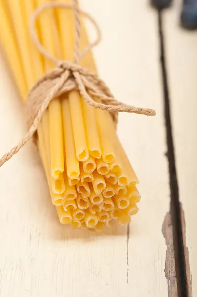 Mazzo di pasta italiana — Foto Stock