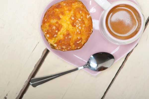 Coffee and muffin — Stock Photo, Image