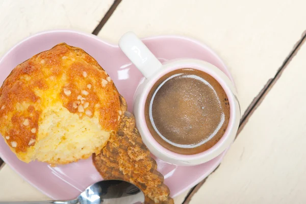 Coffee and muffin — Stock Photo, Image