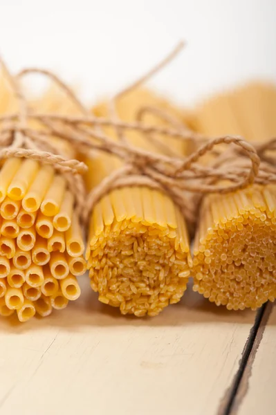 Massa italiensk pasta typ — Stockfoto