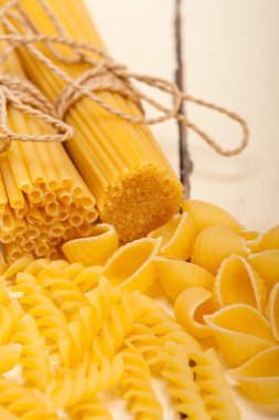 İtalyan makarna türü demet