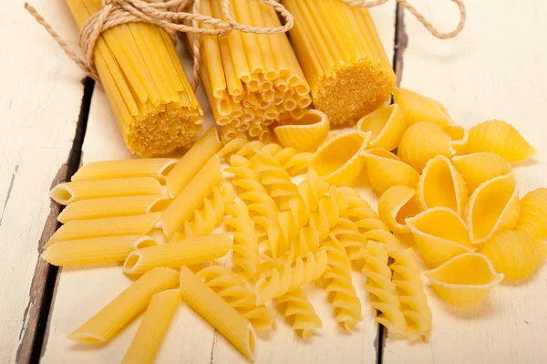 Bündel italienische Pasta — Stockfoto