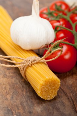 İtalyan temel pasta malzemeler