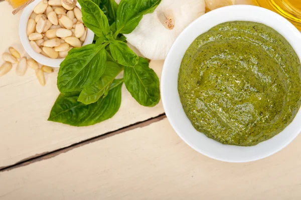 Pesto al basilico italiano ingredienti — Foto Stock