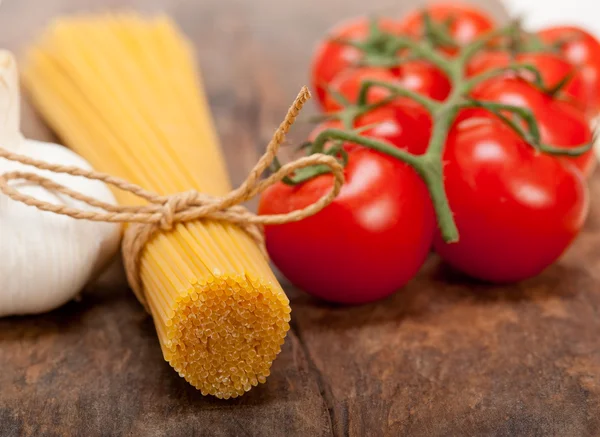 Italian basic pasta ingredients — Stock Photo, Image