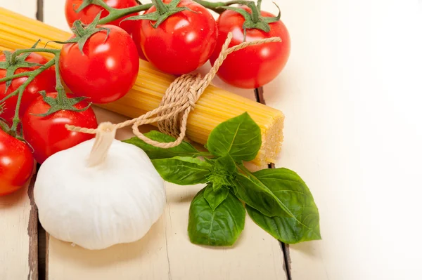 Ingredientes básicos de massa italianos — Fotografia de Stock