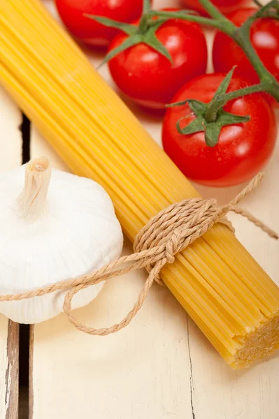 Italian basic pasta ingredients — Stock Photo, Image