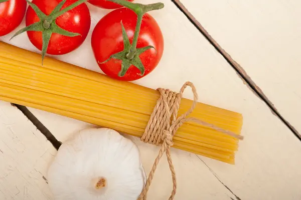 Italian basic pasta ingredients — Stock Photo, Image