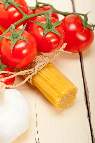 Italian basic pasta ingredients — Stock Photo, Image