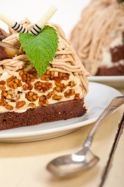 Postre de pastel de crema de castaño —  Fotos de Stock