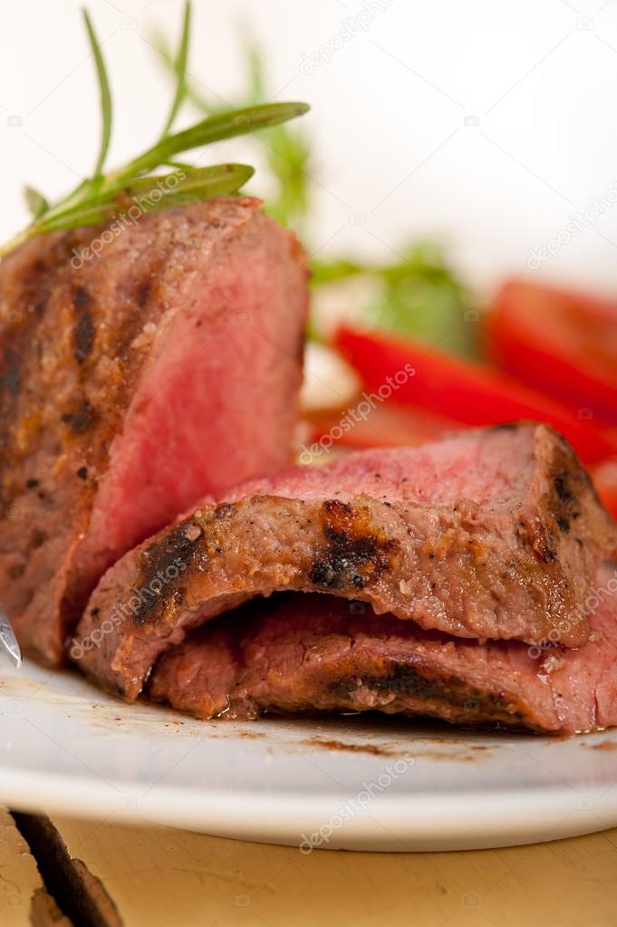 beef filet mignon grilled with vegetables