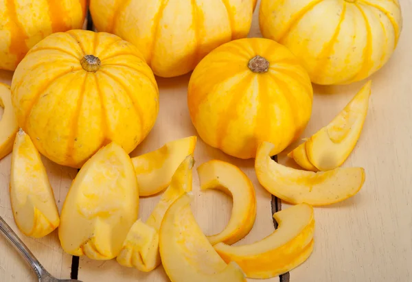 Fresh yellow pumpkin — Stock Photo, Image