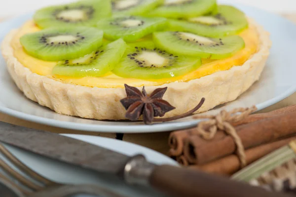 Kiwi plăcintă tartă și condimente — Fotografie, imagine de stoc