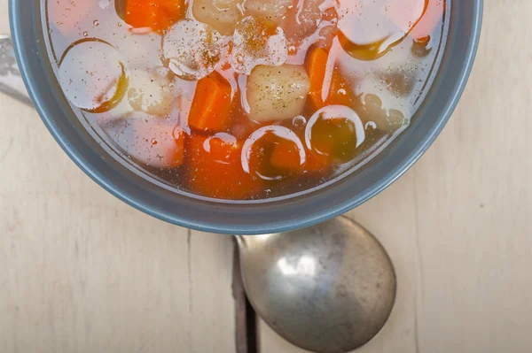 Sopa tradicional de minestrona italiana — Fotografia de Stock