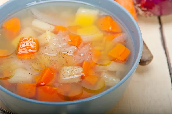 Sopa tradicional de minestrona italiana — Fotografia de Stock