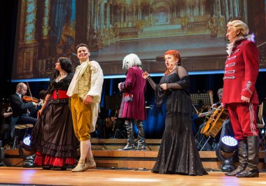 Varşova Futura ve M. Walewska - Opera hayat, gözlük ya da başka bir deyişle: yalan, aşk, ihanet ve ölüm tüm zamanların en büyük opera dramalar